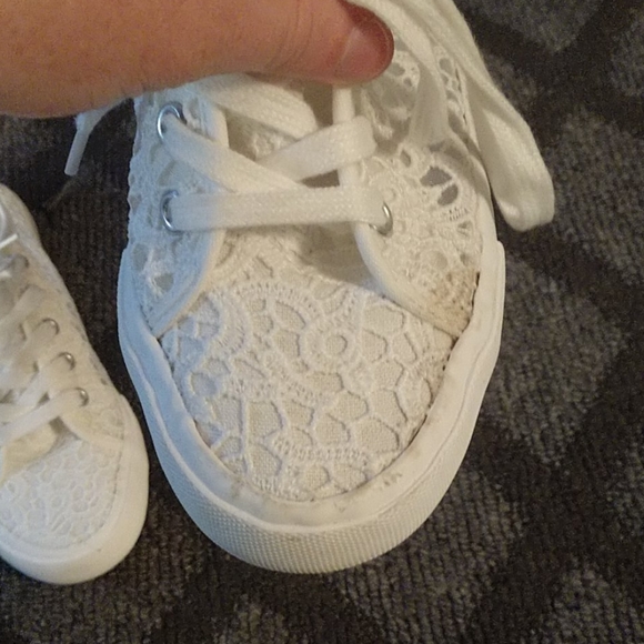 Size 7 lace shoes - Picture 4 of 4